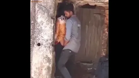 Horny couple doing sex in Abandoned house viral leak mms